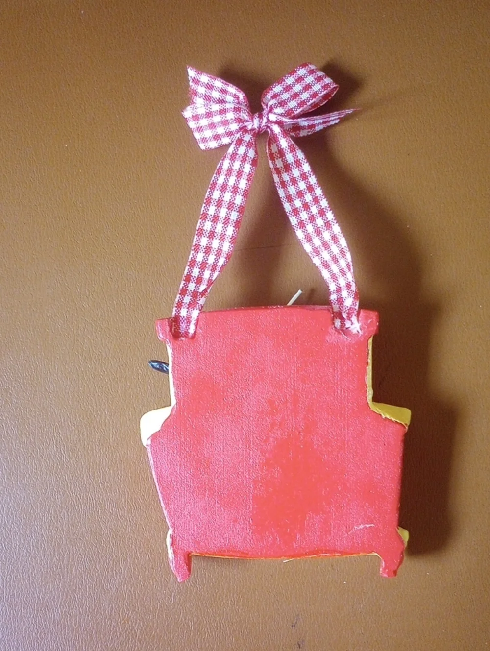 Cute Colorful Christmas Holiday Vintage Ornament. Stove Oven Pie Kitchen Pots